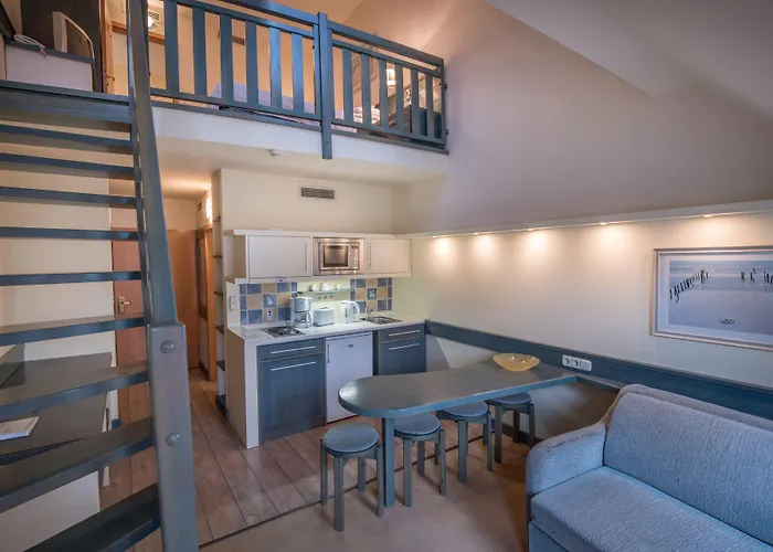 Kalma, Kalma Villa, Hotel 3*