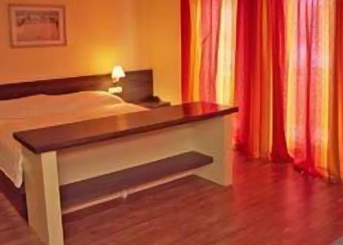 Kalma, Kalma Villa, Хевиз